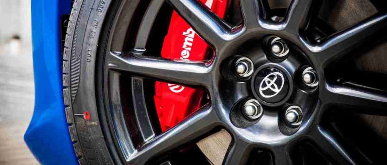 Velg Mobil Rentan Rusak di Musim Hujan, Mengapa?