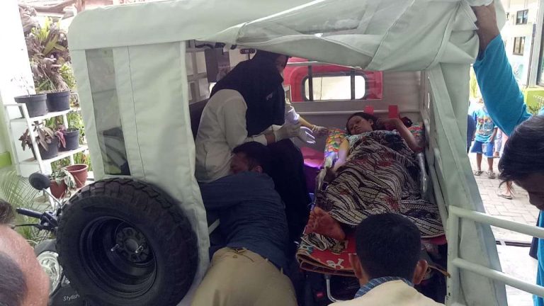 Kisah Haru Ibu Dari Lebak Banten Melahirkan di Dalam Mobil Pedesaan