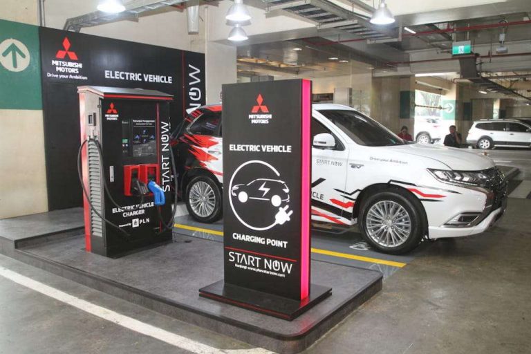 Mitsubishi Punya Fasilitas Quick Charger Mobil Listrik di Pusat Perbelanjaan