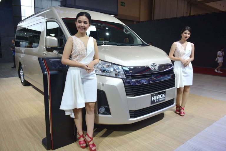Toyota Luncurkan Van Premium, HiAce Premio