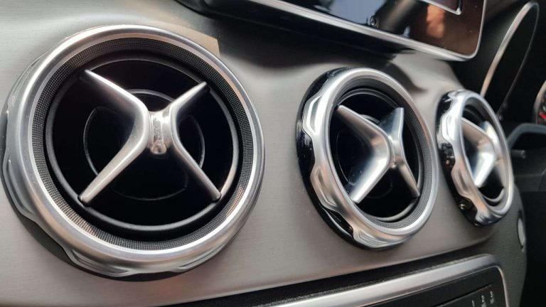 6 Cara AC Mobil Tetap Dingin dan Awet