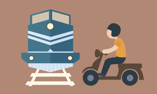 Jangan Menerobos Pintu Perlintasan Rel Kereta Api, Bisa Kena Sanksi Undang-Undang