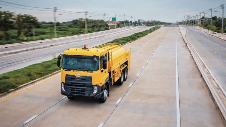36 Tahun Astra UD Trucks di Indonesia, Hadirkan Program Paket Extra Quester dan Paket Extra Kuzer