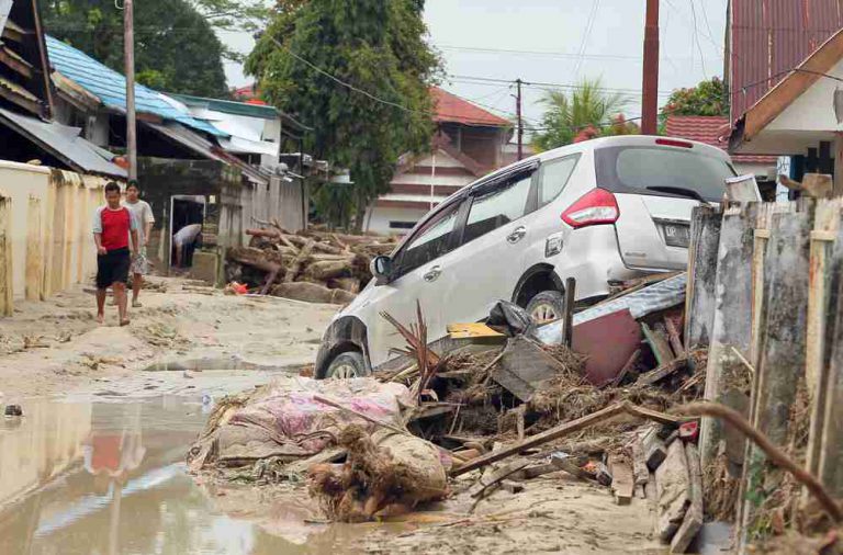 Beli Mobil Suzuki Gratis Asuransi Banjir, Begini Caranya
