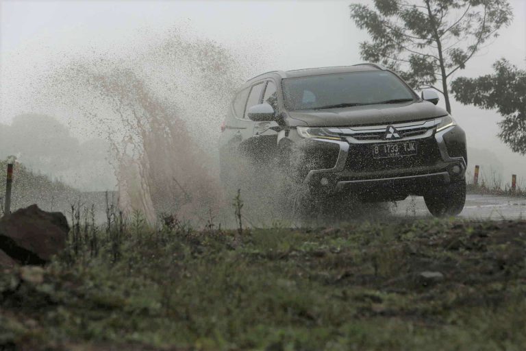 Sejarah Mitsubishi Pajero Sport Ternyata Berasal dari Balap Reli Dakar
