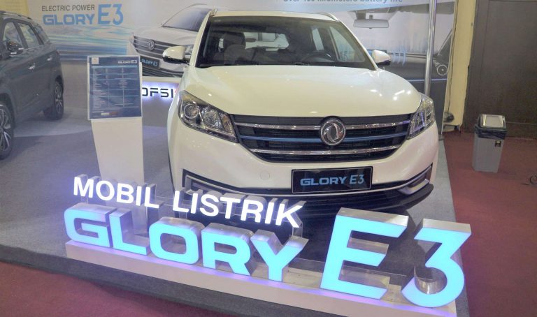 Seberapa Hebat Baterai Mobil Listrik DFSK Glory E3?