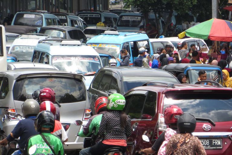 Solusi Tepat Mengurai Kemacetan Menurut Pengamat Transportasi
