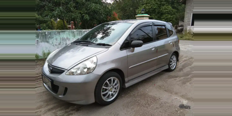 Honda Jazz Generasi Pertama: Mobil Anak Gaul yang Harganya Masih Bikin Penasaran