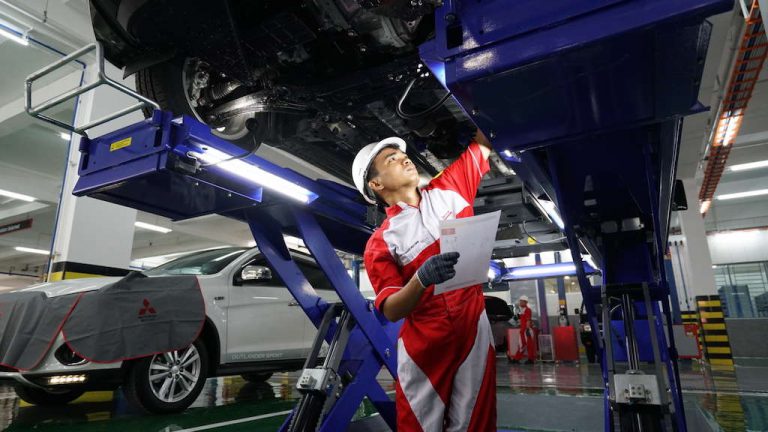 Call Center Mitsubishi Terima 764 Panggilan Darurat Akibat Banjir