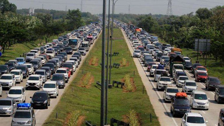 Antisipasi Gelombang Mudik Susulan, One Way Tol Trans Jawa Kemungkinan Diperpanjang