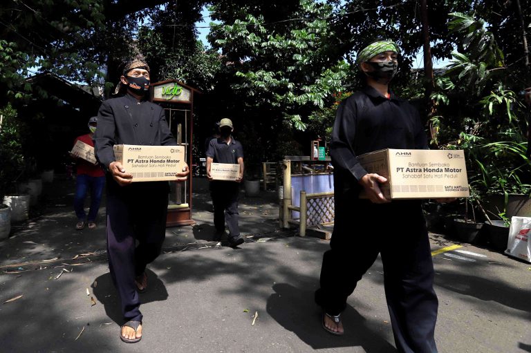 AHM Didapuk Sebagai Perusahaan Paling Inisiatif Bantu Korban Pandemi