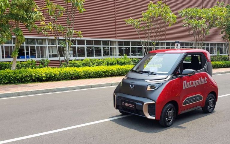 Menperin Tantang Wuling Indonesia Ekspor Kendaraan Listrik ke Australia
