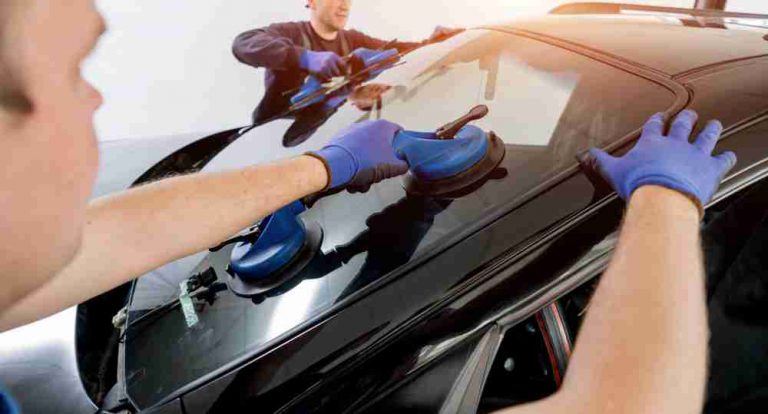 Perbedaan Kaca Mobil Jenis Tempered dan Laminated