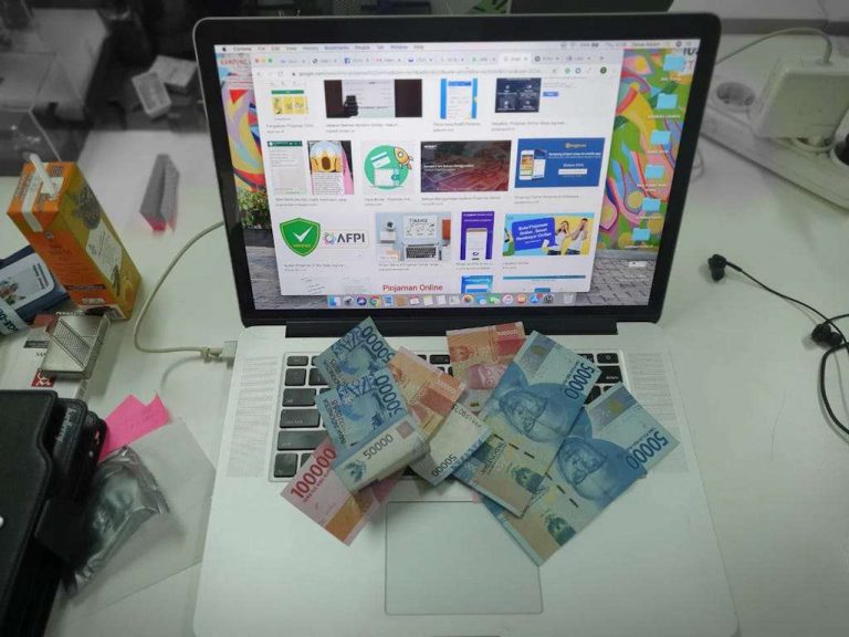 Mau Dapat Pinjaman Online Jumlah Besar? Sering-Sering Upload Foto di Sosmed