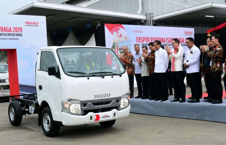 Kendaraan Niaga Isuzu Traga Made In Karawang Kini Disukai di Luar Negeri