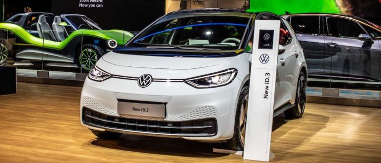 Survei Membuktikan! 91 Persen Pemilik Mobil Listrik Ogah Disuruh Balik Pakai Mobil Konvensional