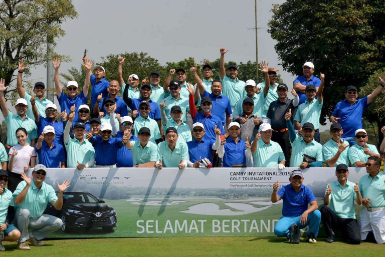 Toyota Gelar Turnamen Golf, Apresiasi Konsumen Pemilik Camry