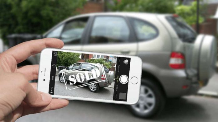 Foto saat jual mobil bekas online