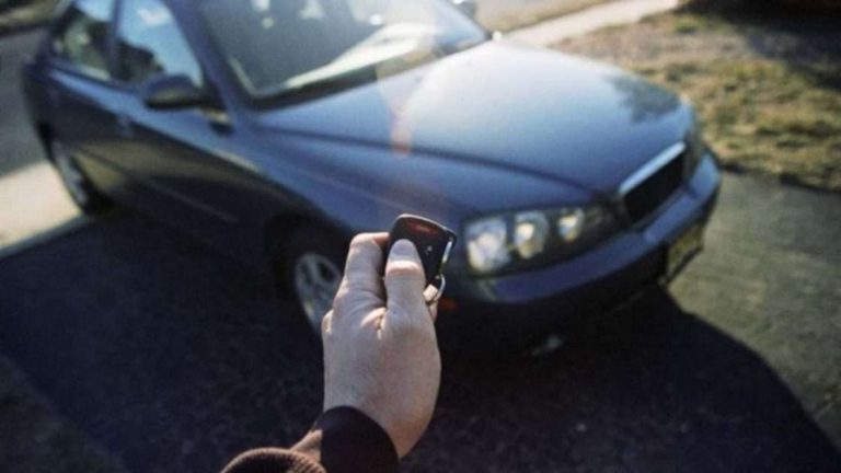 4 Cara Memperbaiki Alarm Mobil yang Error