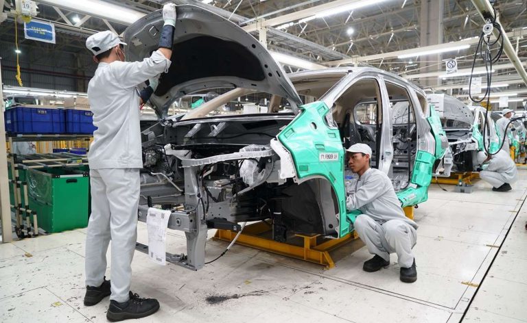 Pabrikan Otomotif Dihimbau Tetap Bayar Upah Karyawan Termasuk THR