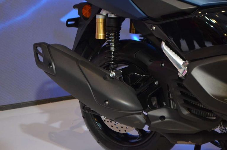 Akselerasi di Jalan Basah dan Licin, Motor Butuh Fitur Ini!