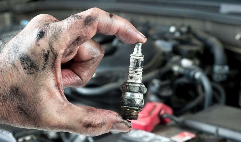 Jangan Asal Pasang Busi Jika Tak Ingin Terjadi Masalah, Begini Cara yang Benar
