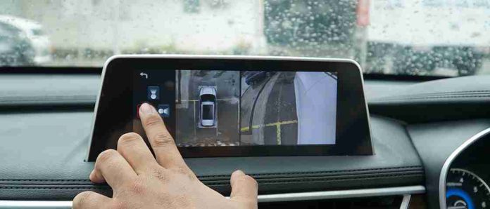 Ini Pentingnya Kamera Mundur atau Rear Camera Harus Ada di Mobil
