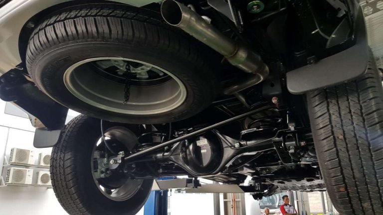 4 Tanda Shockbreaker Mobil Bermasalah