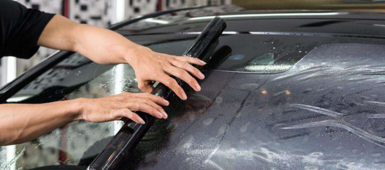 Mobil di Cover Asuransi, Ganti Kaca Film Harus Lapor?