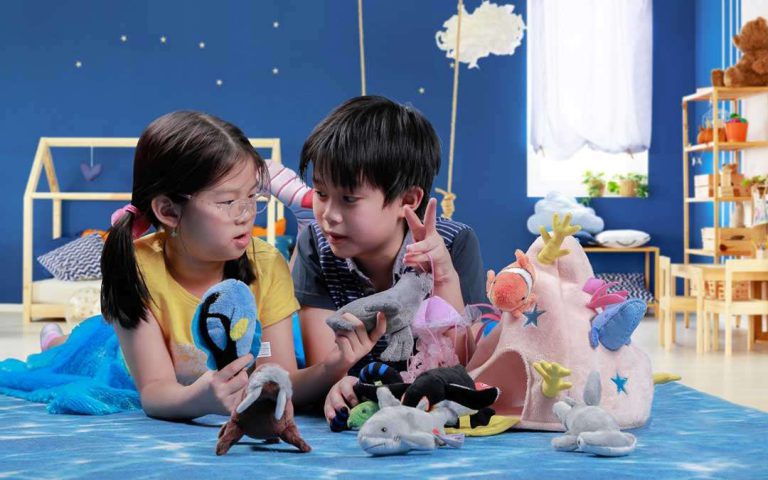 Boneka Buatan Cileungsi Laris Manis Sampai Eropa dan Amerika