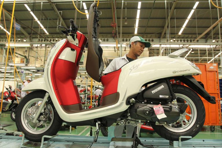 Honda Scoopy Punya Warna Baru Lebih Indonesia, Ini Harganya