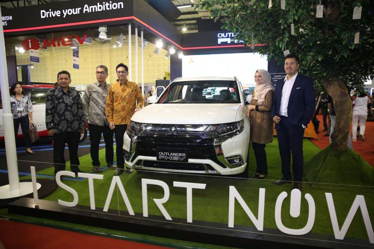Mitsubishi Sosialisasikan Keunggulan Outlander PHEV dan i-MIEV di IEMS 2019