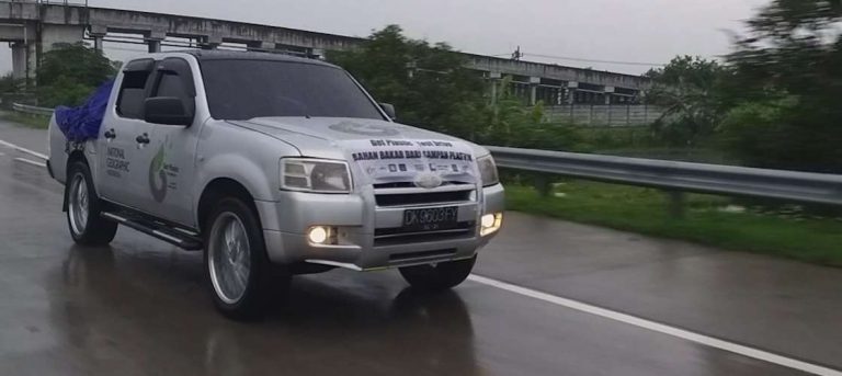 Berbekal Bahan Bakar Olahan Sampah Plastik, Mobil Ini Tempuh Rute Bali-Jakarta