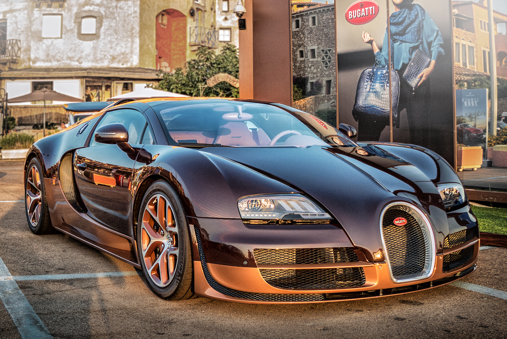 Mobil tercepat di dunia Bugatti Veyron