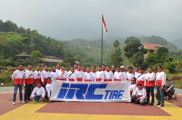 Journalist Max Community, “Kami Cinta Indonesia!”