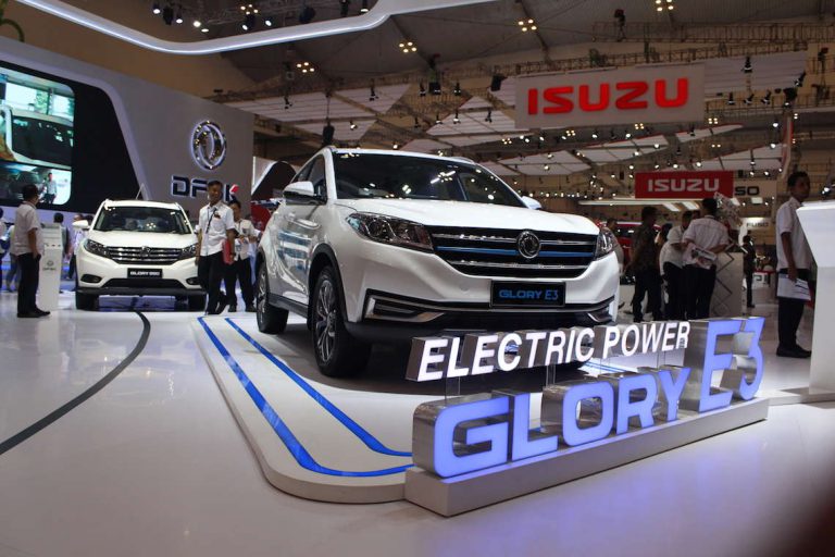 Perkenalkan Mobil Listrik Pertamanya, Apa Saja Keunggulan DFSK Glory E3?