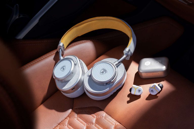 Mirip Tapi Tak Sama, Kenali Bedanya! Headphone, Headset, Earphone, Earbuds, dan Handsfree