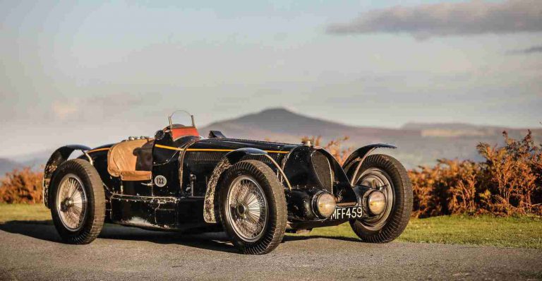 5 Mobil Bugatti Jadul yang Harganya Cocok Untuk Super Sultan
