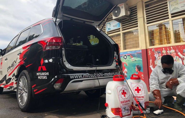 Mobil-Mobil Mitsubishi Bisa Dapat Layanan Semprot Desinfektan Gratis