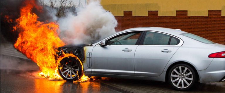 Ini Hal Penyebab Mobil Mudah Terbakar