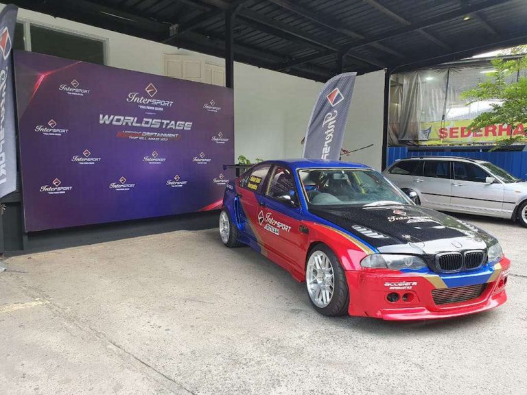 Pro Drifter Dunia Ramaikan Intersport World Stage