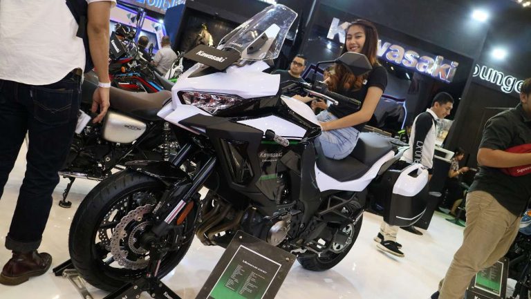 Doyan Petualang? Coba Lihat Kawasaki Versys 1000 Terbaru