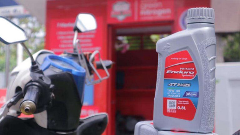 Motor 4-Tak Direkomendasikan Pakai Oli Enduro 4T Racing Kemasan Baru
