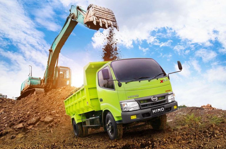 Truk Hino Siap Terapkan Bahan Bakar B30 dan Lebih Banyak Fitur