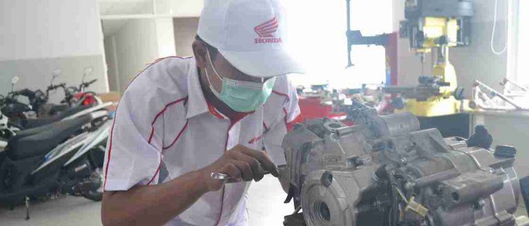 AHM Revitalisasi Tempat Uji Kompetensi SMK Mitra Binaan