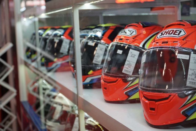 Jadi Merek Helm Terbaik, Shoei Kantongi Sertifikasi Homologasi Dunia
