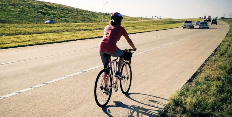 Sepeda Jenis Road Bike Masuk Tol, Pengamat : Melanggar Aturan dan Membahayakan