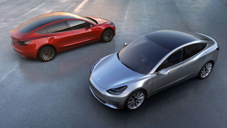 Akibat Salah Pencet, Pria Ini Beli 28 Mobil Tesla Model 3 yang Totalnya Rp 22,6 Miliar