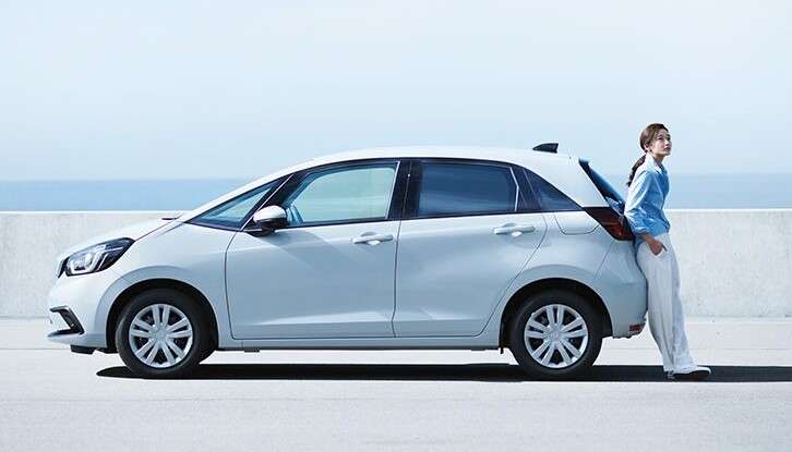 Honda Jazz Terbaru Desainnya Menggelembung dan Cuma Ada Versi Hybrid