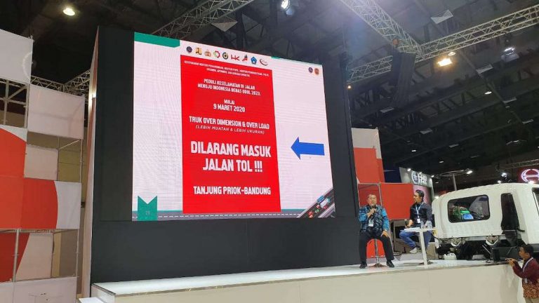 Horeeeee….. Truk ‘Obesitas’ Haram Masuk Tol Jakarta – Bandung